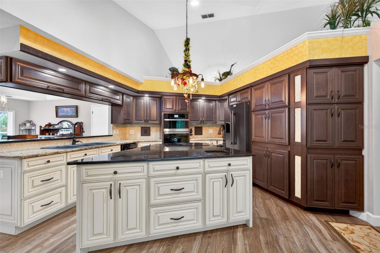 3783 W Birds Nest Drive, Beverly Hills, FL 34465 Photo