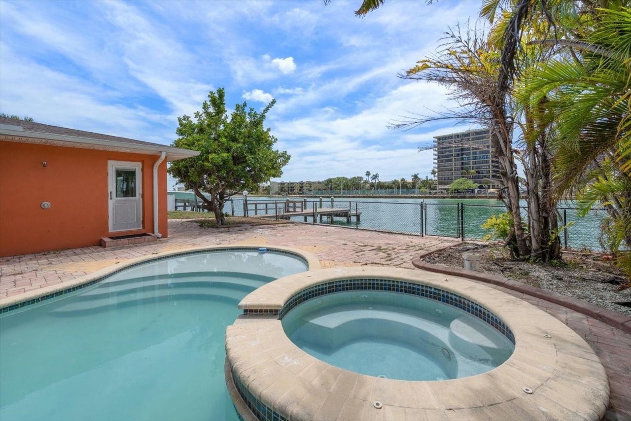 630-650 79th Avenue, Saint Pete Beach, FL 33706 Photo