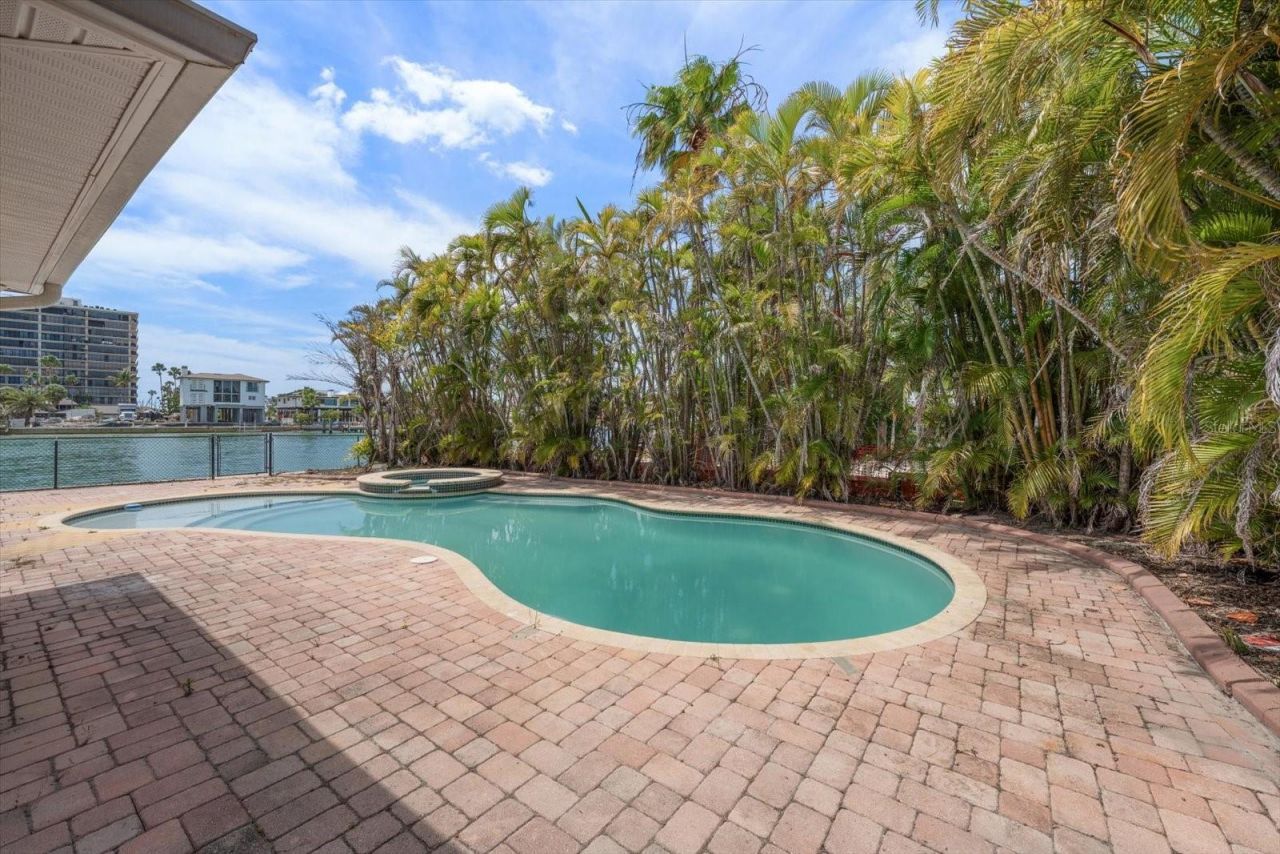 630-650 79th Avenue, Saint Pete Beach, FL 33706 Photo