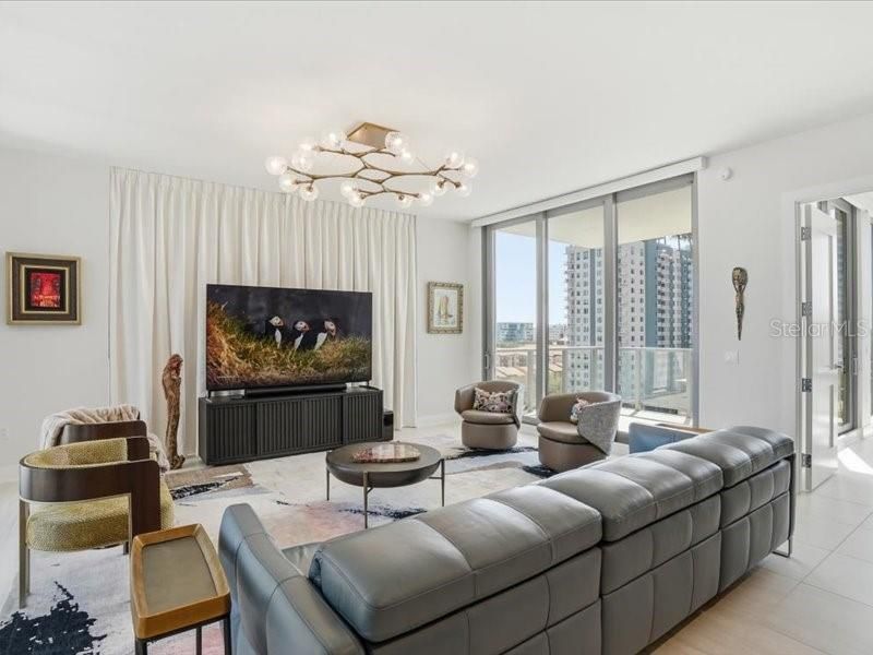 301 1st Street S, Unit 907, Saint Petersburg, FL 33701 Photo