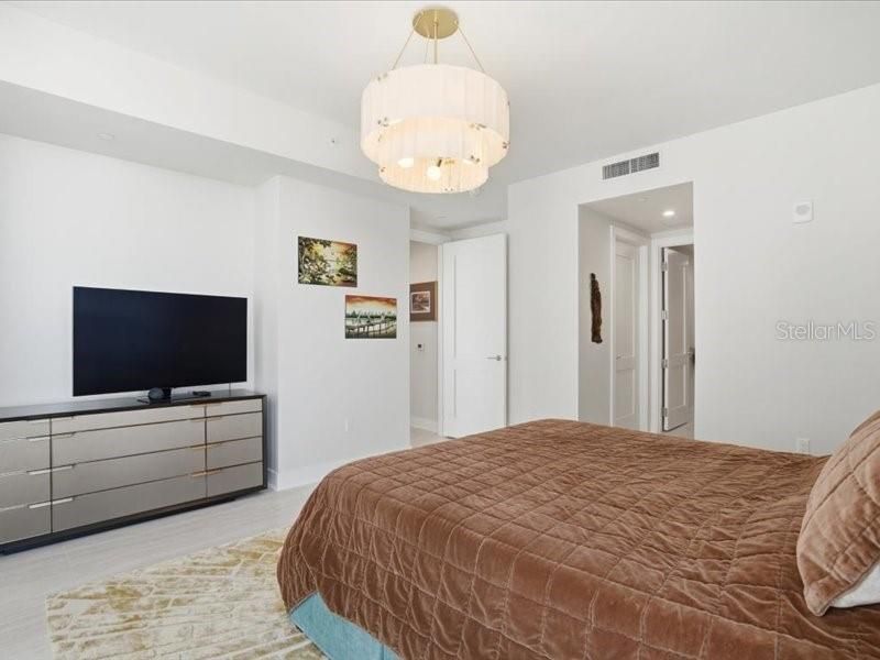 301 1st Street S, Unit 907, Saint Petersburg, FL 33701 Photo