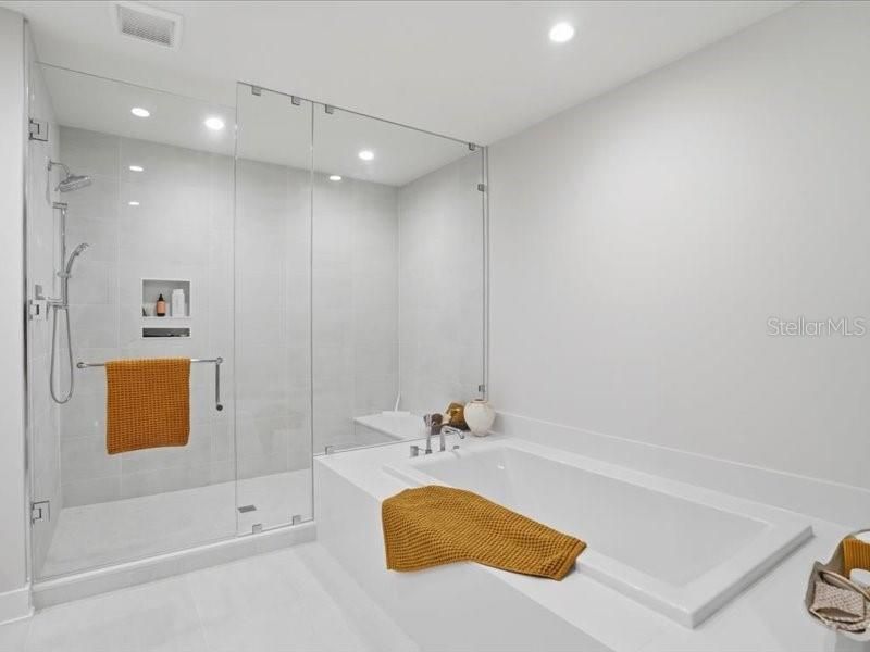 301 1st Street S, Unit 907, Saint Petersburg, FL 33701 Photo