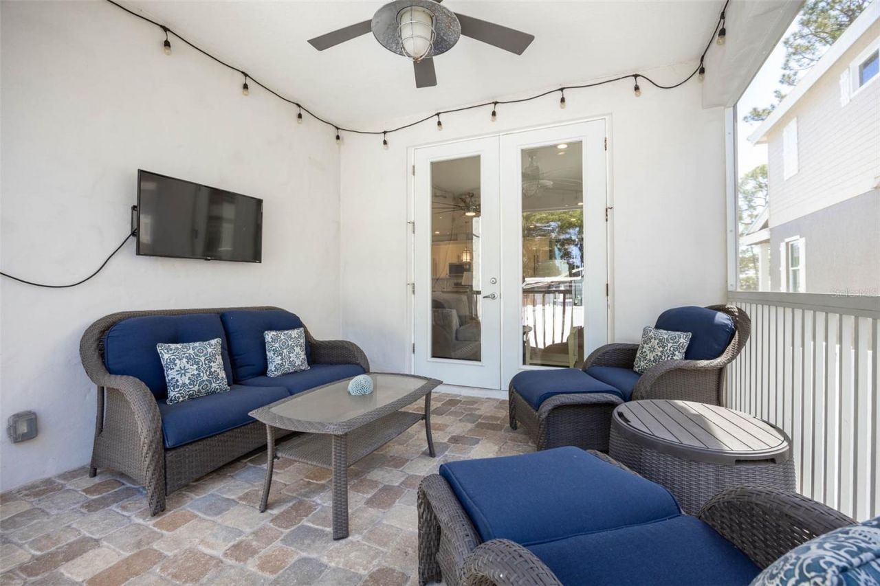 4916 3rd Street N, Saint Petersburg, FL 33703 Photo