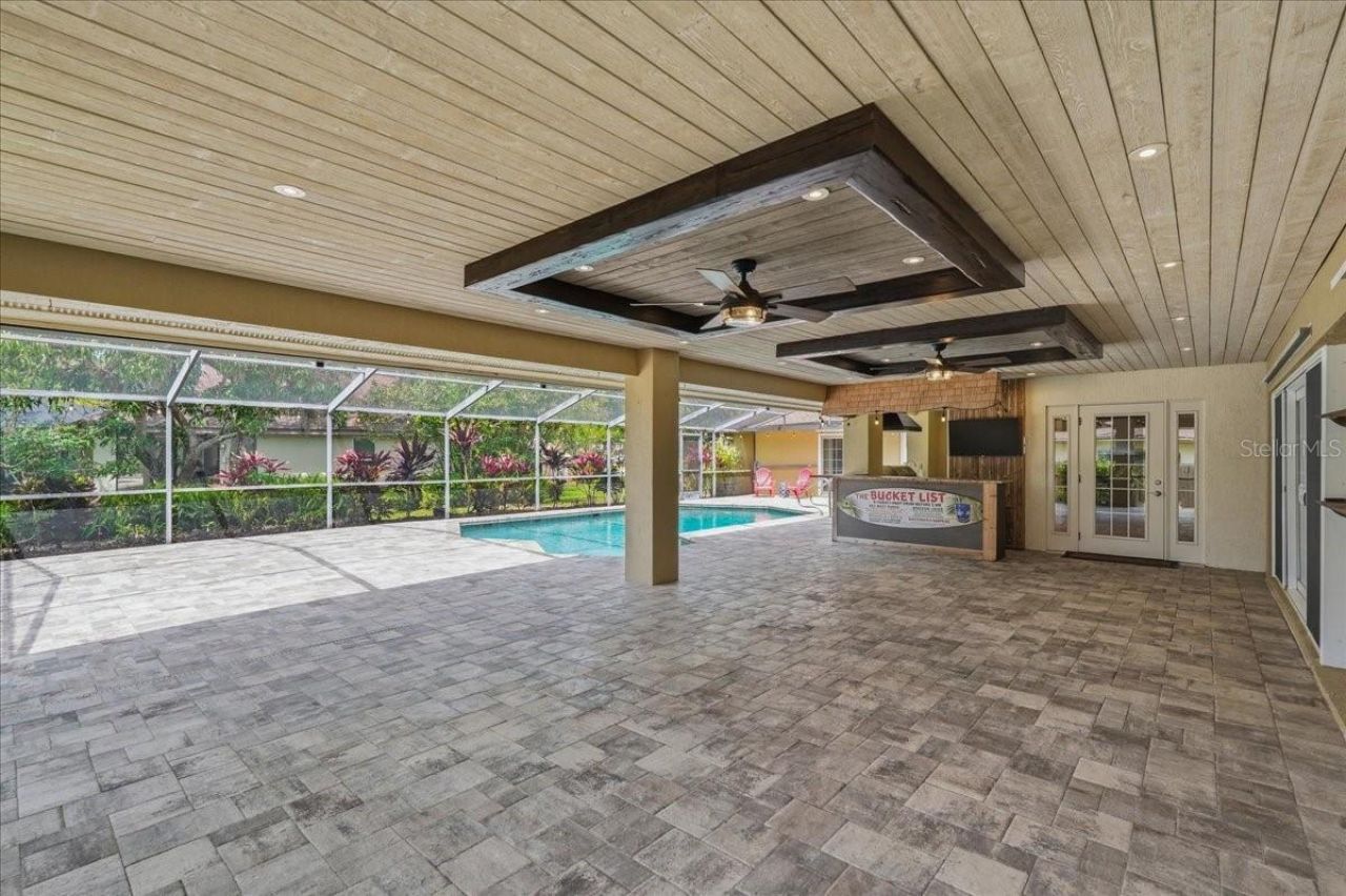 325 Sheffield Circle W, Palm Harbor, FL 34683 Photo
