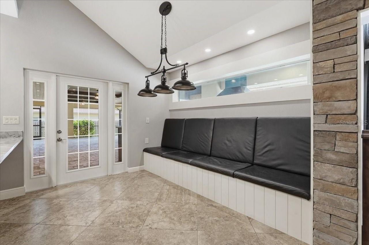 325 Sheffield Circle W, Palm Harbor, FL 34683 Photo