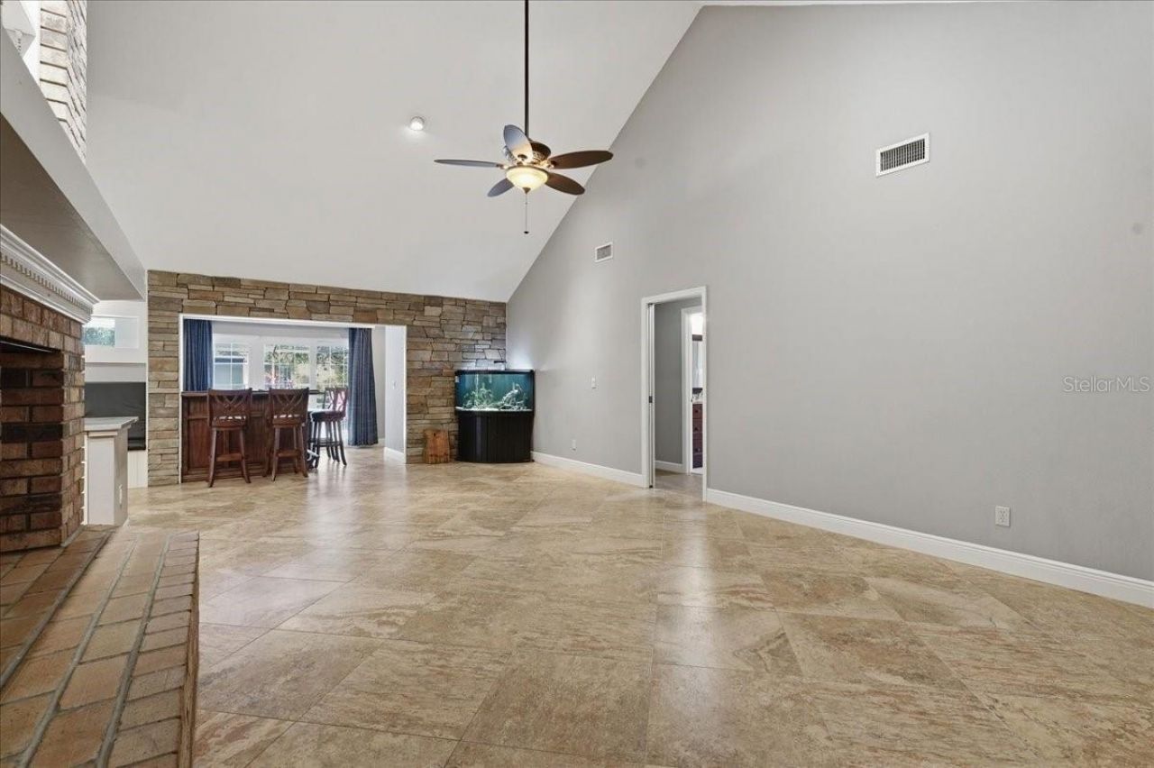 325 Sheffield Circle W, Palm Harbor, FL 34683 Photo