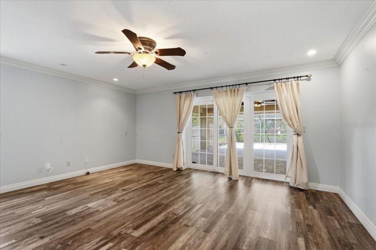 325 Sheffield Circle W, Palm Harbor, FL 34683 Photo