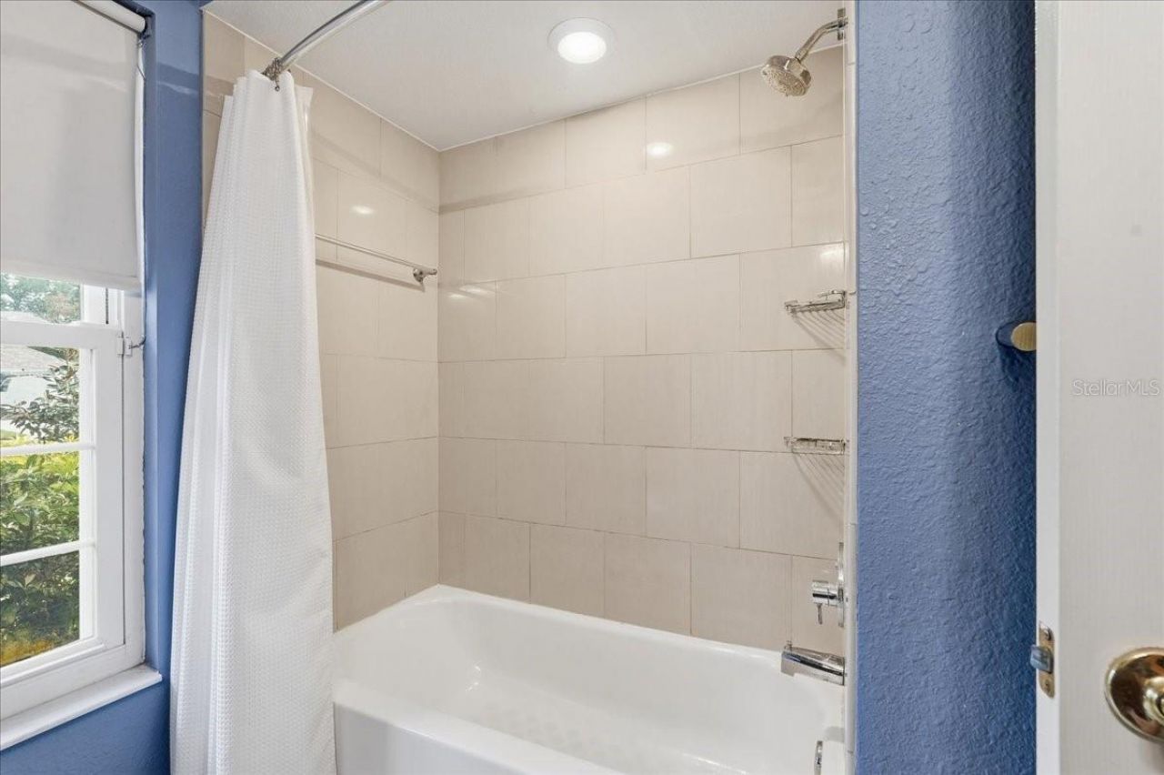 325 Sheffield Circle W, Palm Harbor, FL 34683 Photo