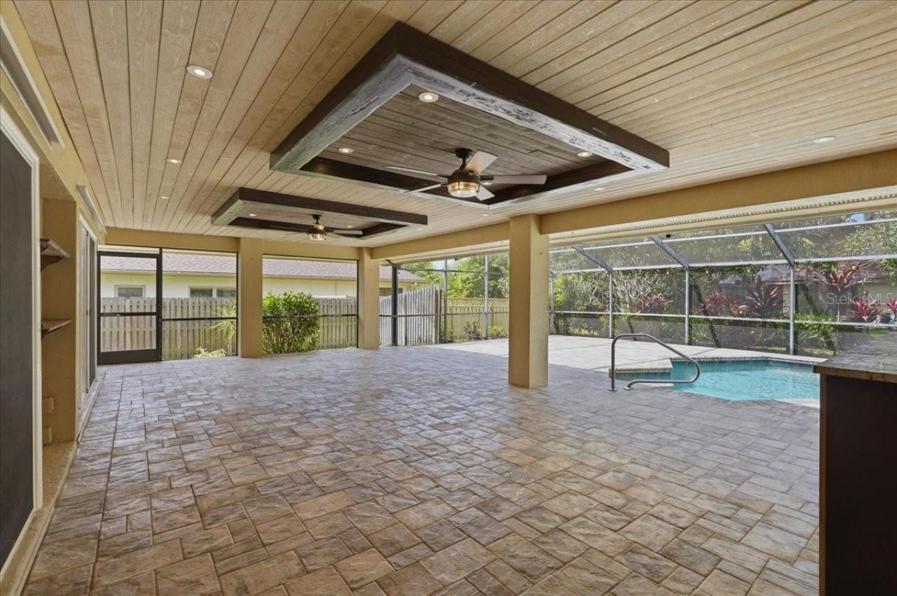 325 Sheffield Circle W, Palm Harbor, FL 34683 Photo