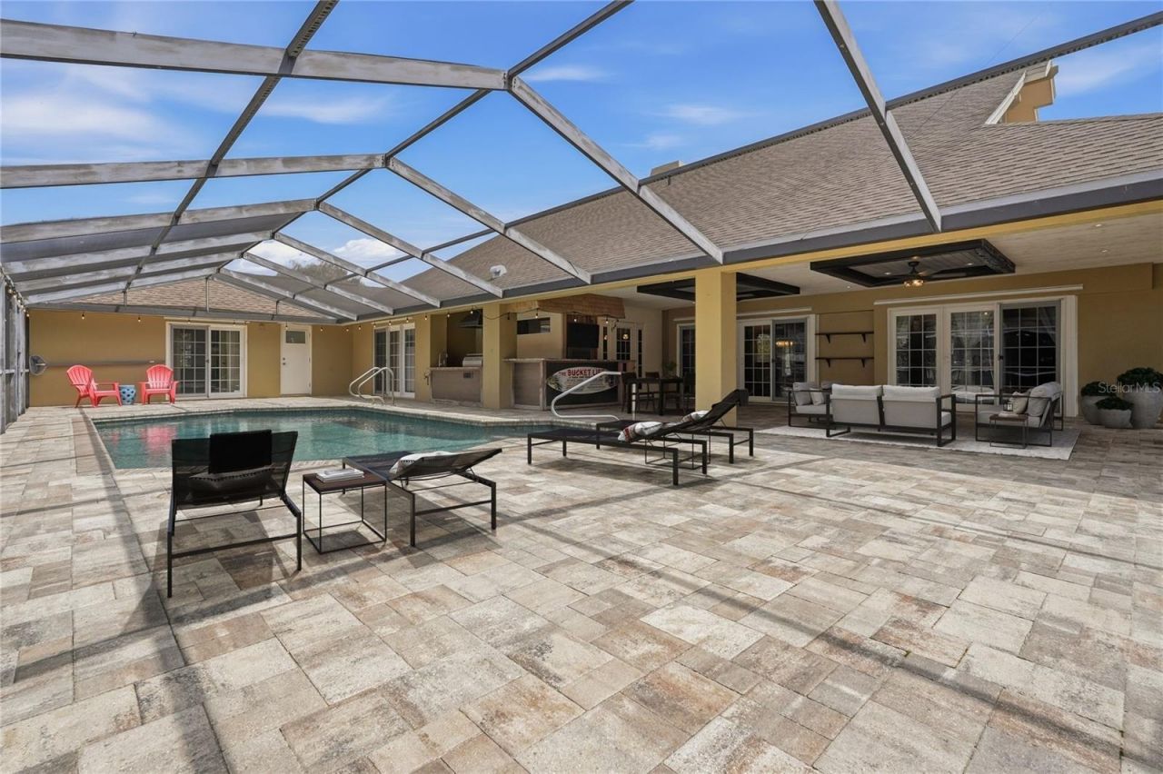 325 Sheffield Circle W, Palm Harbor, FL 34683 Photo