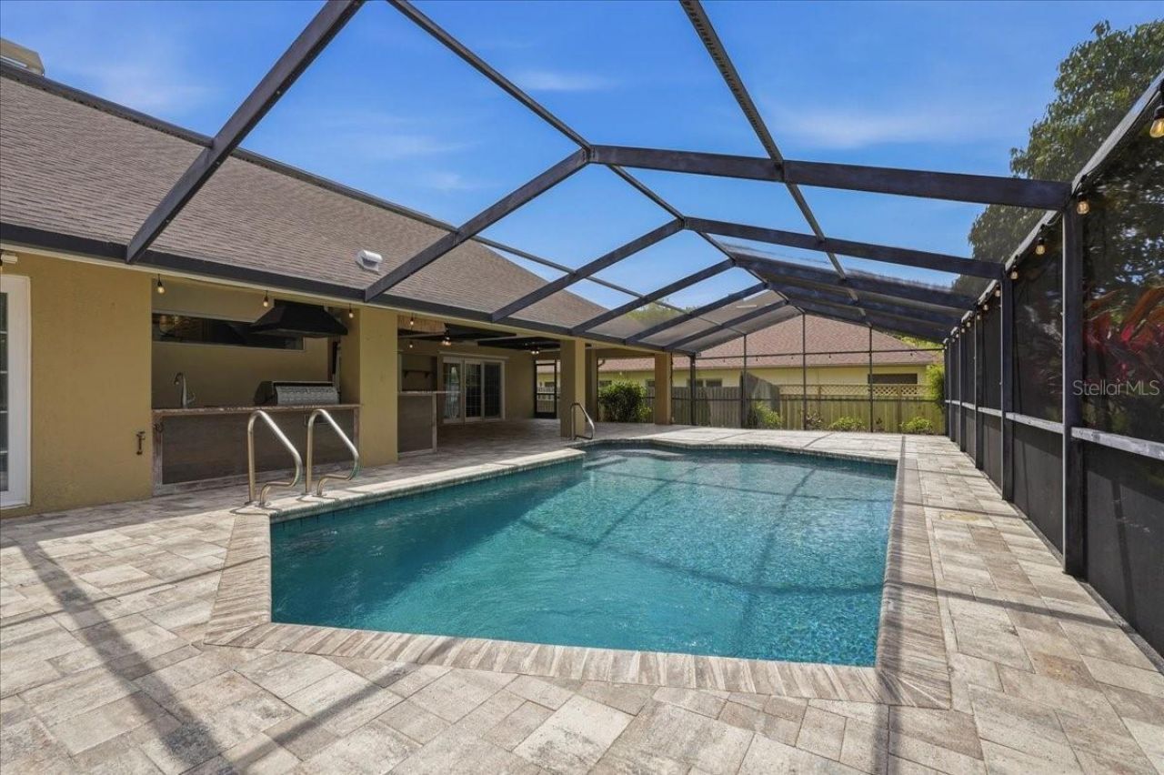 325 Sheffield Circle W, Palm Harbor, FL 34683 Photo