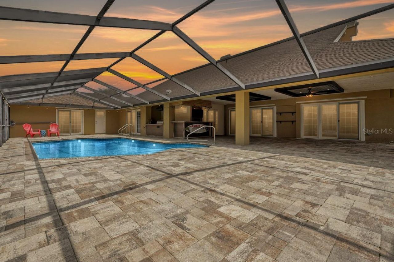 325 Sheffield Circle W, Palm Harbor, FL 34683 Photo