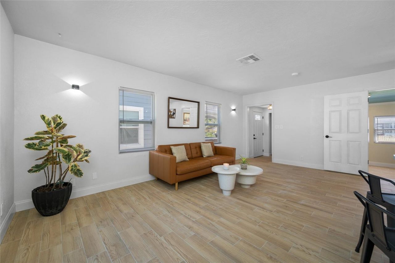 821 19th Avenue S, Saint Petersburg, FL 33705 Photo