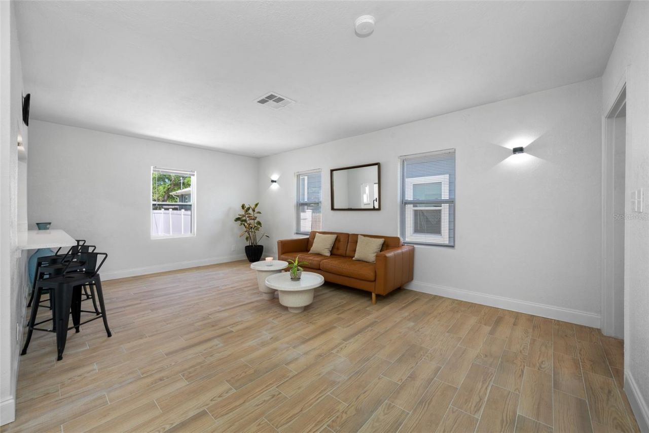 821 19th Avenue S, Saint Petersburg, FL 33705 Photo