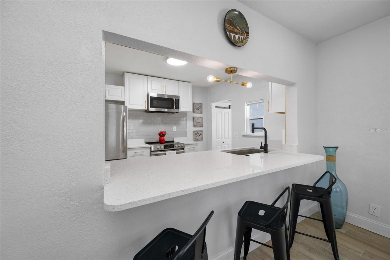 821 19th Avenue S, Saint Petersburg, FL 33705 Photo