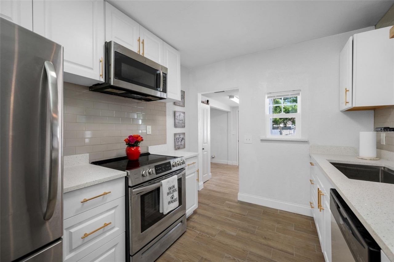 821 19th Avenue S, Saint Petersburg, FL 33705 Photo