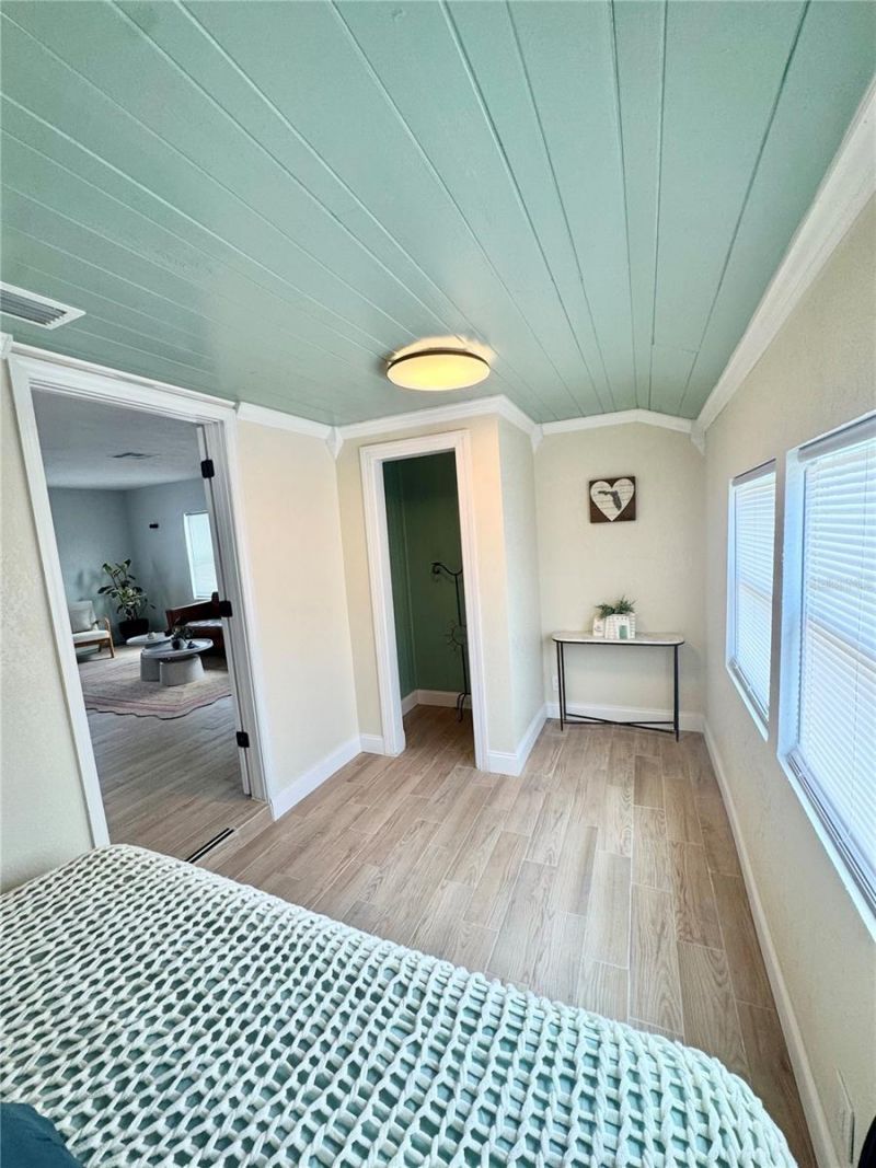 821 19th Avenue S, Saint Petersburg, FL 33705 Photo