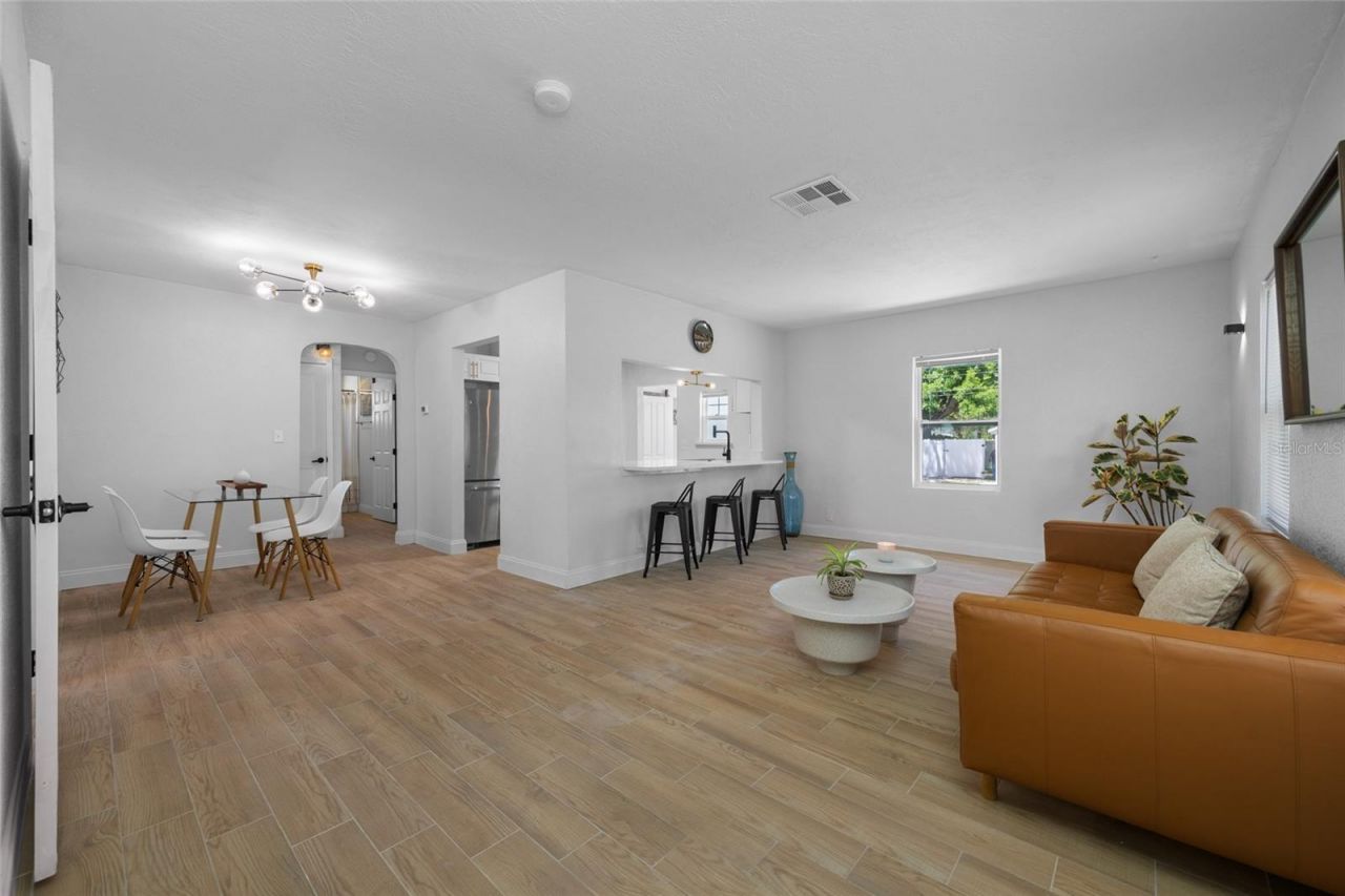 821 19th Avenue S, Saint Petersburg, FL 33705 Photo