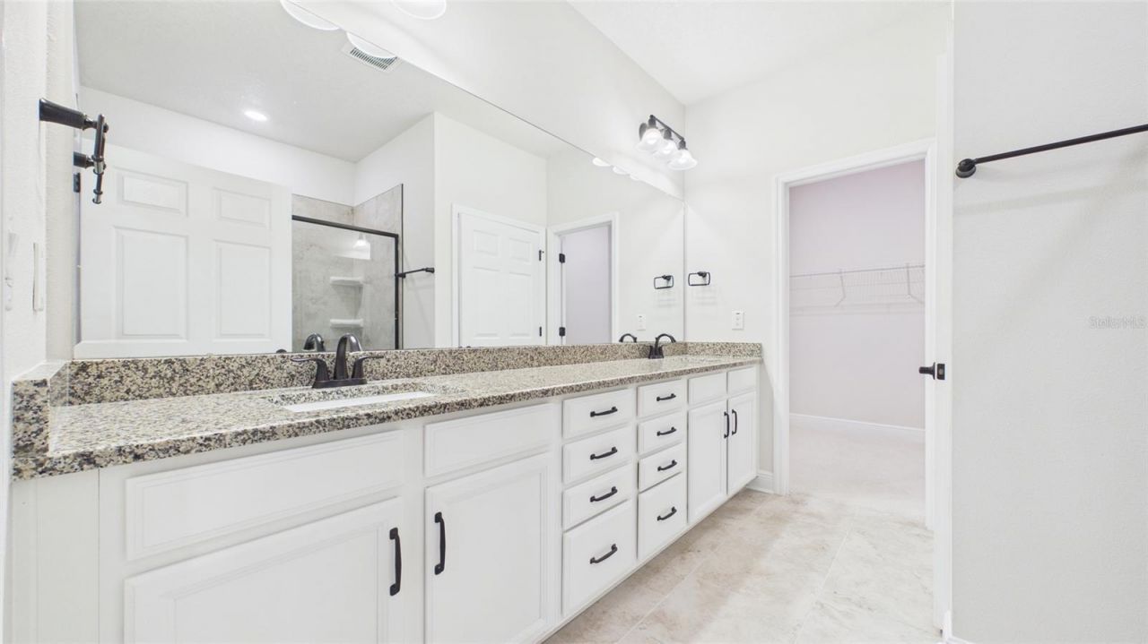 13890 Kingfisher Glen Drive , Lithia, FL 33547 Photo