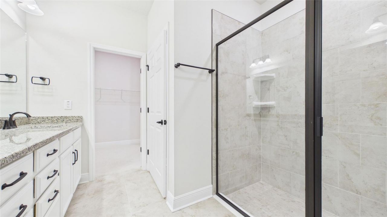 13890 Kingfisher Glen Drive , Lithia, FL 33547 Photo