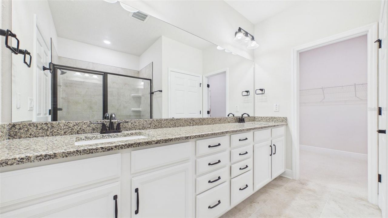 13890 Kingfisher Glen Drive , Lithia, FL 33547 Photo