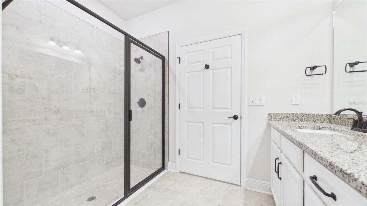 13890 Kingfisher Glen Drive , Lithia, FL 33547 Photo