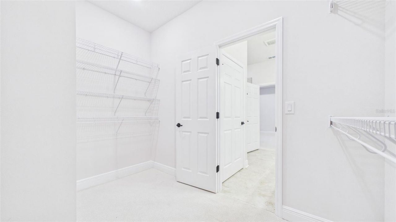 13890 Kingfisher Glen Drive , Lithia, FL 33547 Photo