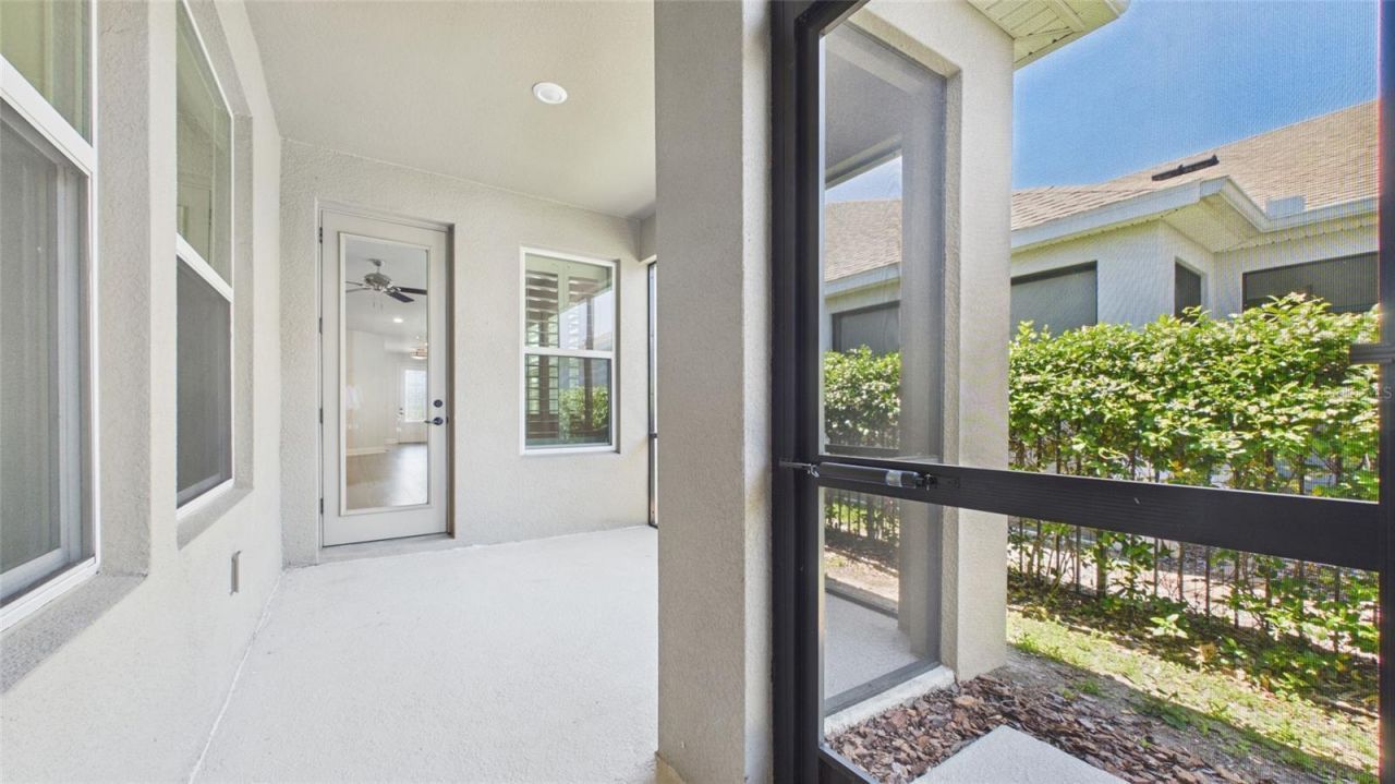 13890 Kingfisher Glen Drive , Lithia, FL 33547 Photo