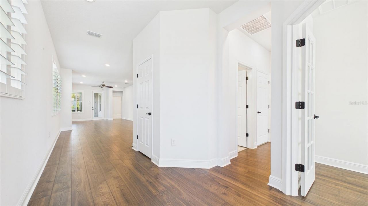 13890 Kingfisher Glen Drive , Lithia, FL 33547 Photo