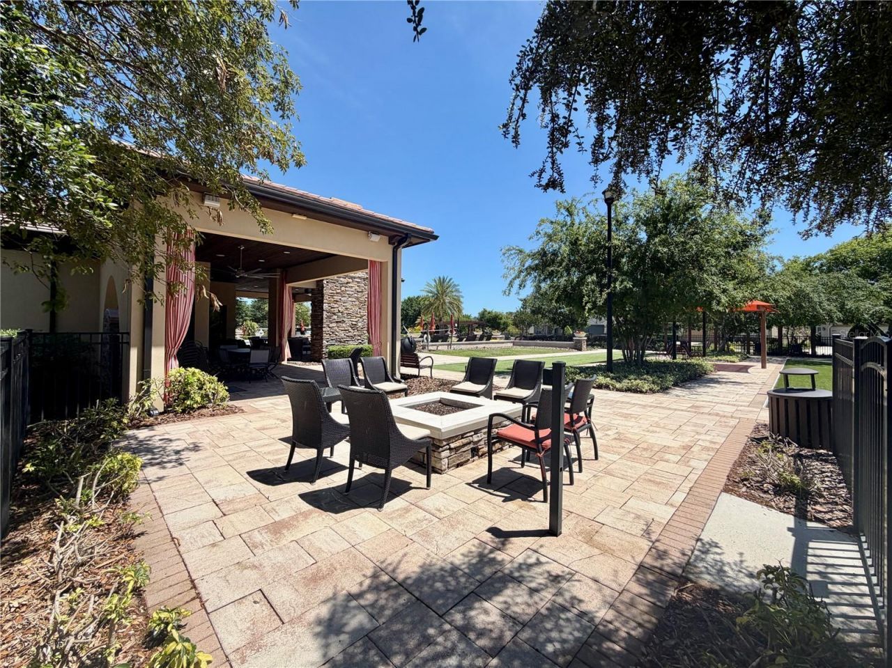 13890 Kingfisher Glen Drive , Lithia, FL 33547 Photo