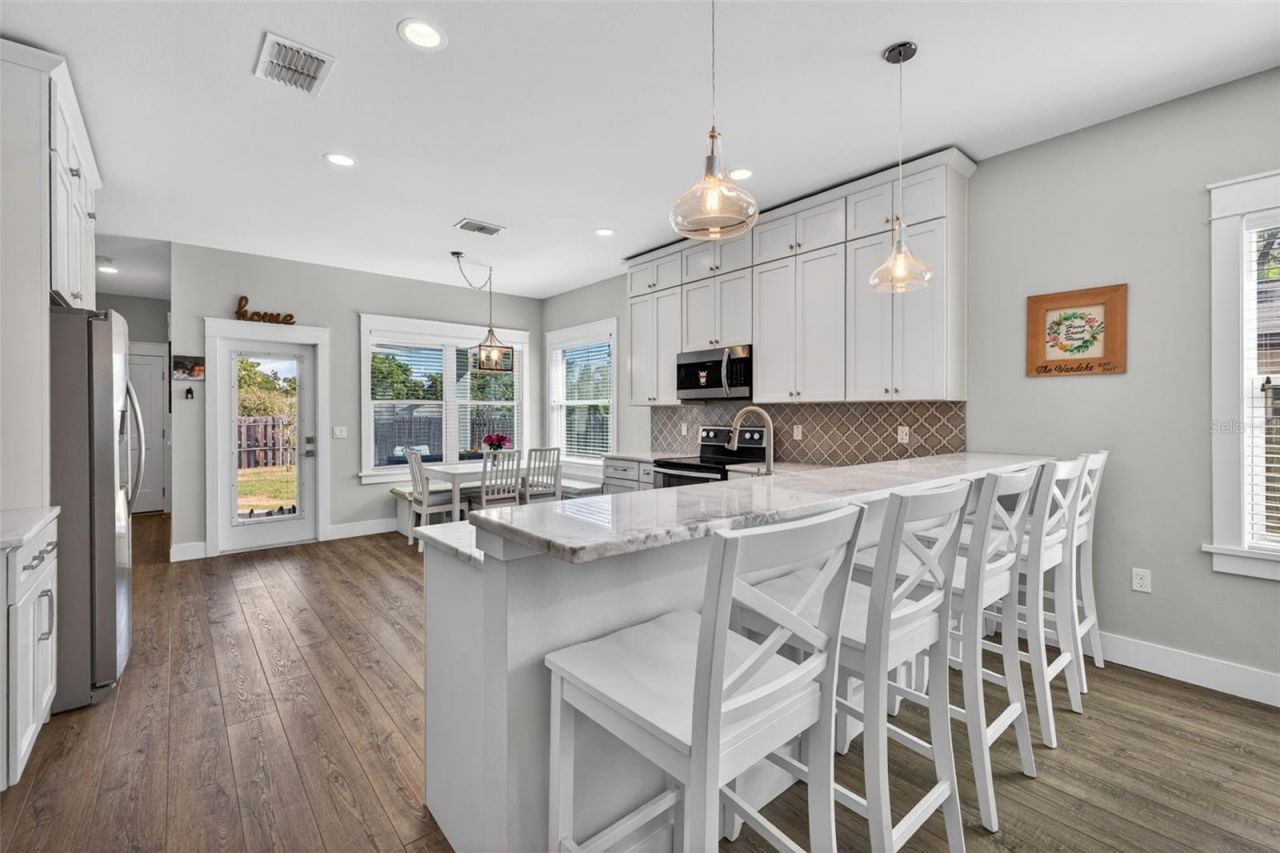 1137 55th Avenue N, Saint Petersburg, FL 33703 Photo