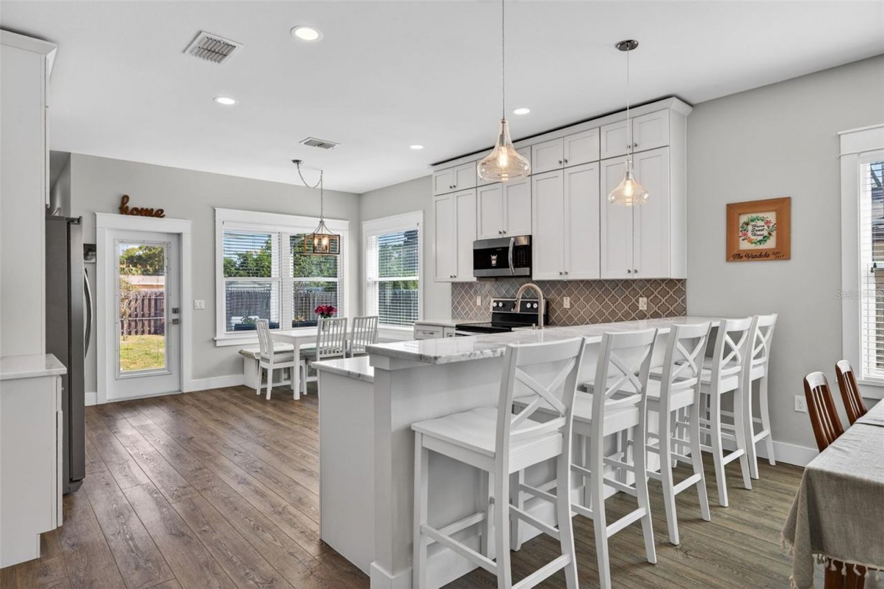 1137 55th Avenue N, Saint Petersburg, FL 33703 Photo