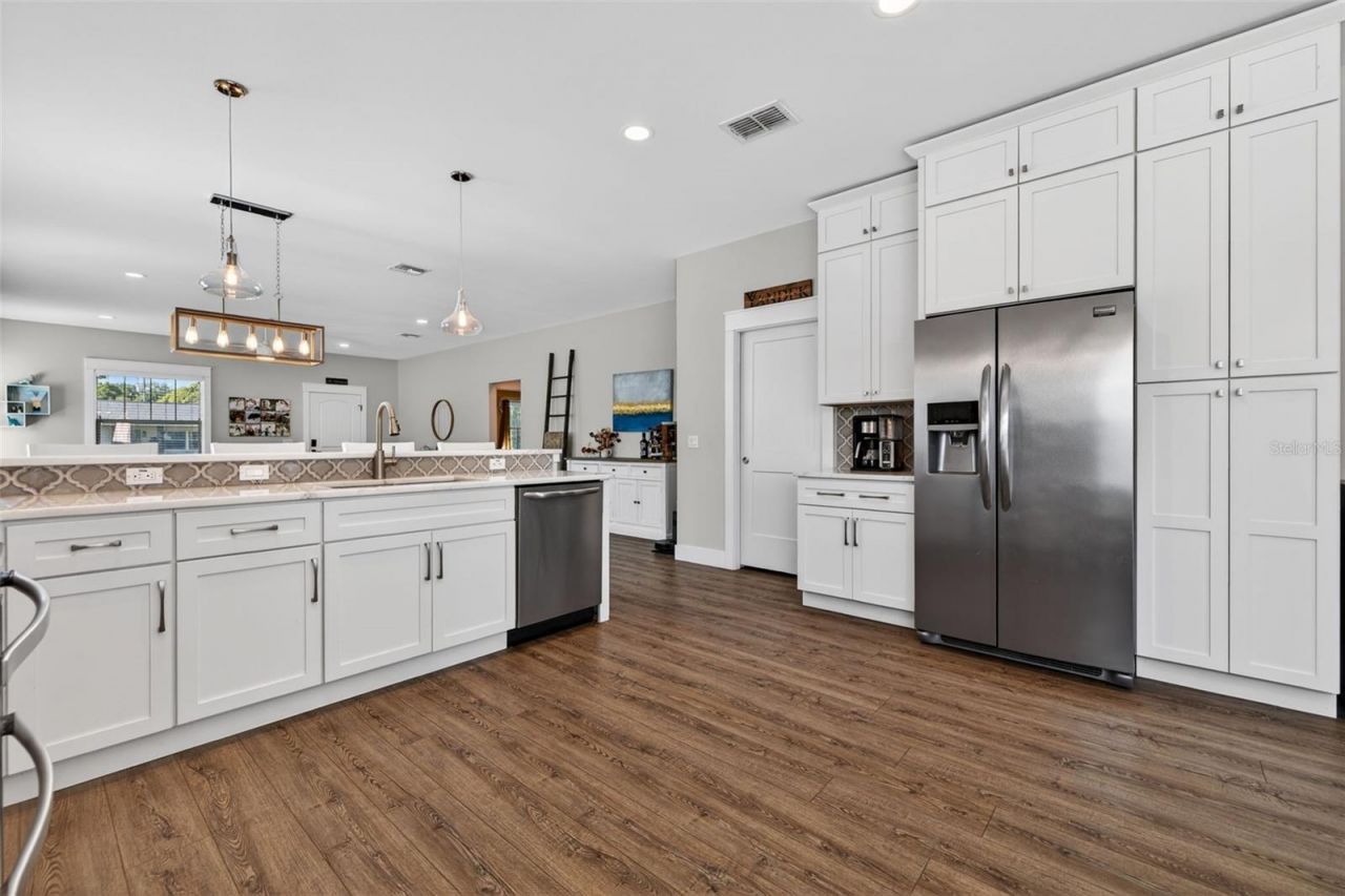 1137 55th Avenue N, Saint Petersburg, FL 33703 Photo