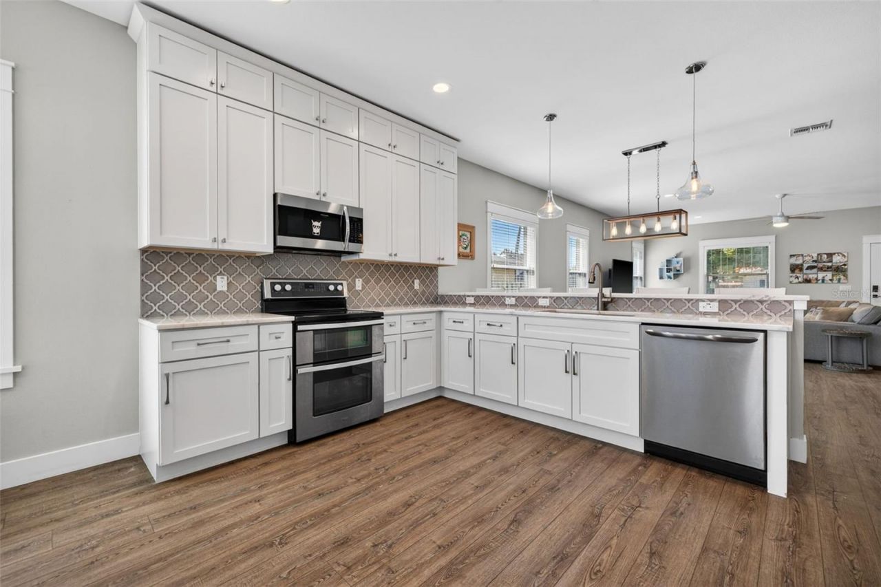 1137 55th Avenue N, Saint Petersburg, FL 33703 Photo