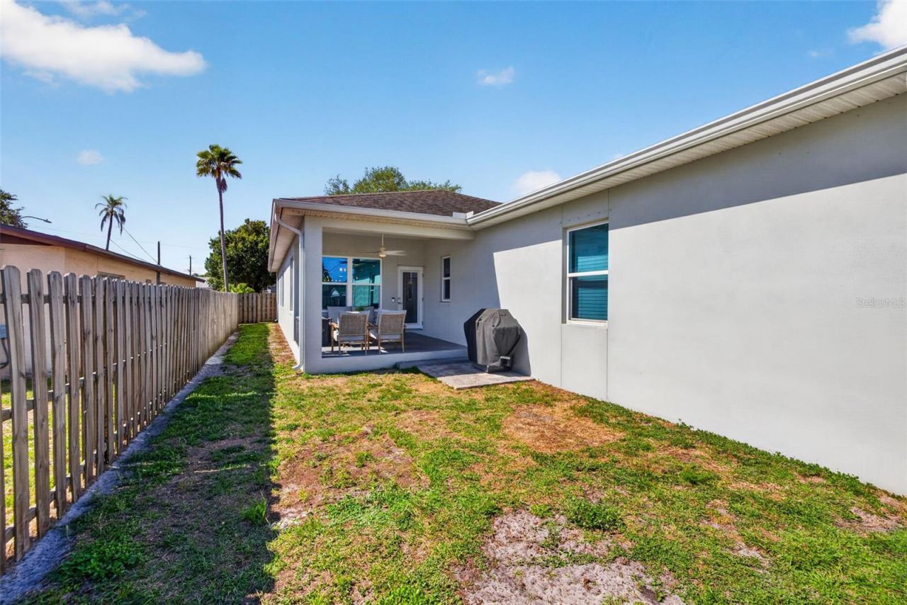 1137 55th Avenue N, Saint Petersburg, FL 33703 Photo