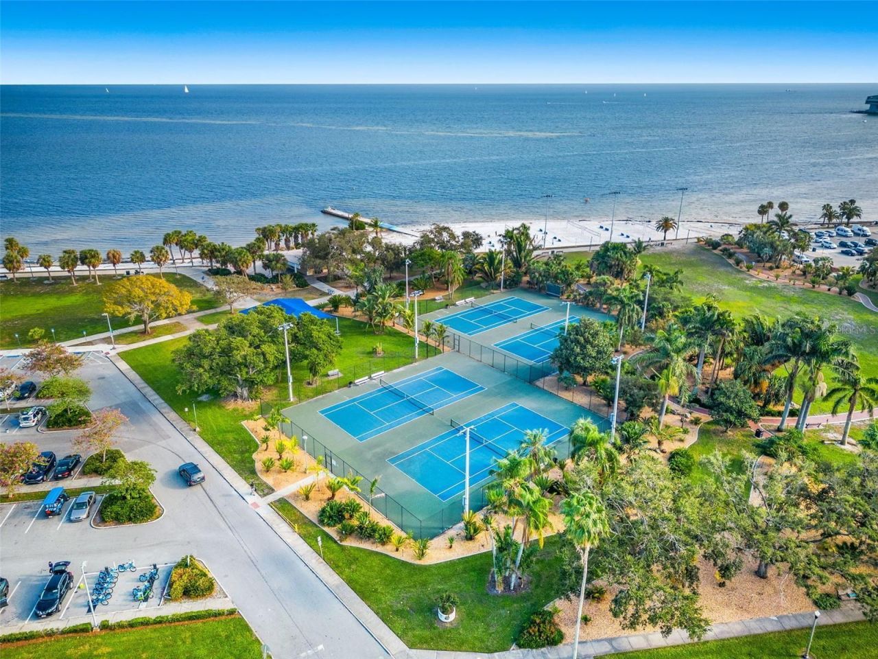 1137 55th Avenue N, Saint Petersburg, FL 33703 Photo