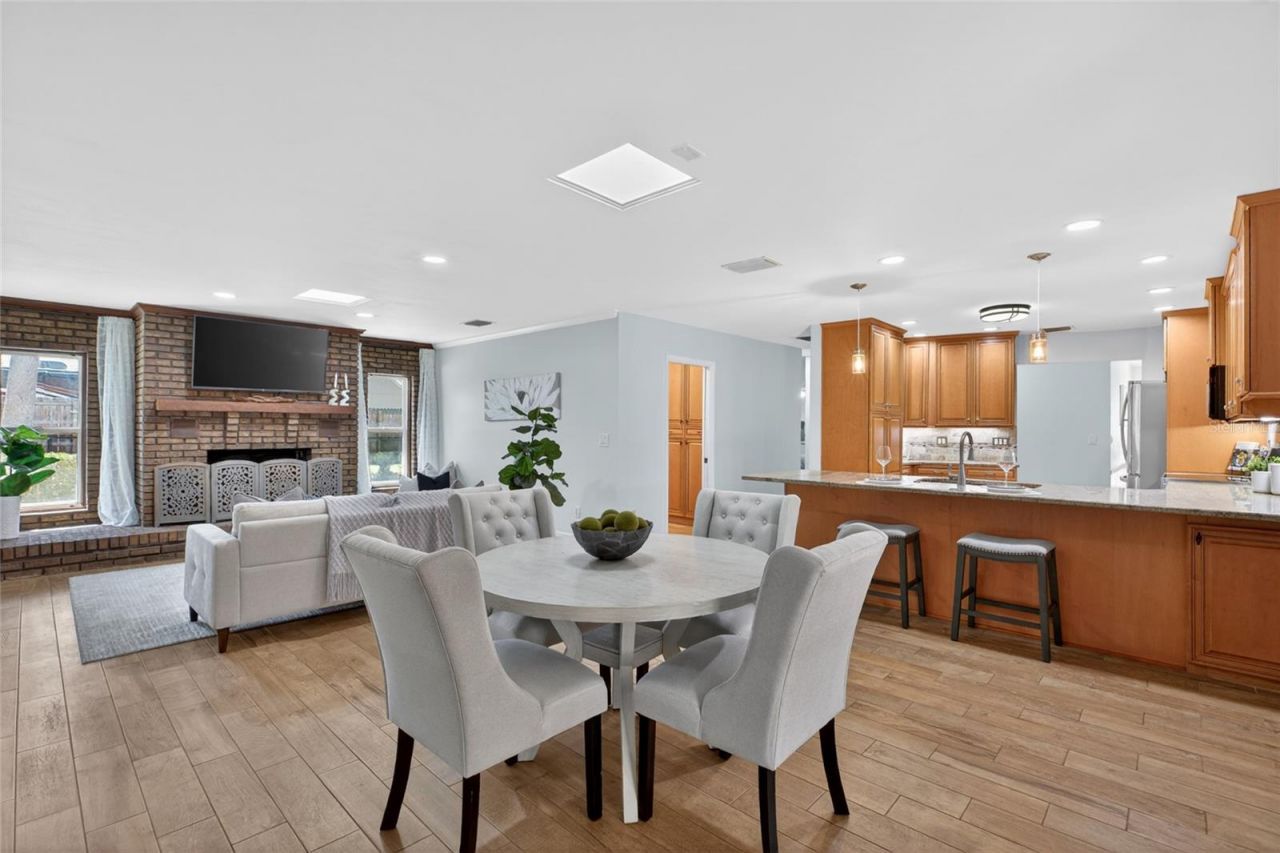 1026 Crystal Lake Road , Lutz, FL 33548 Photo