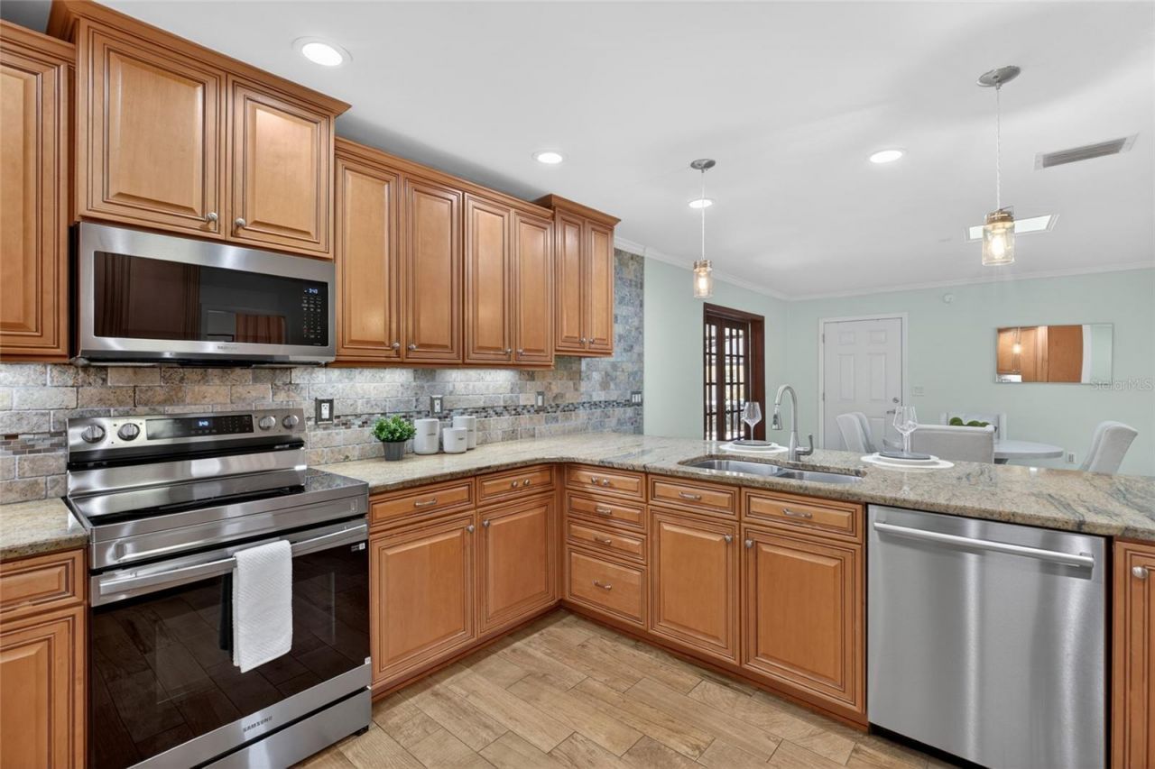 1026 Crystal Lake Road , Lutz, FL 33548 Photo