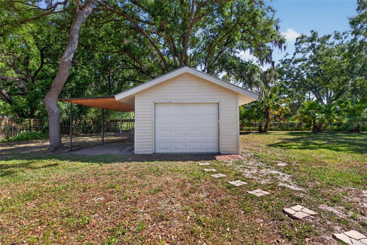 1026 Crystal Lake Road , Lutz, FL 33548 Photo