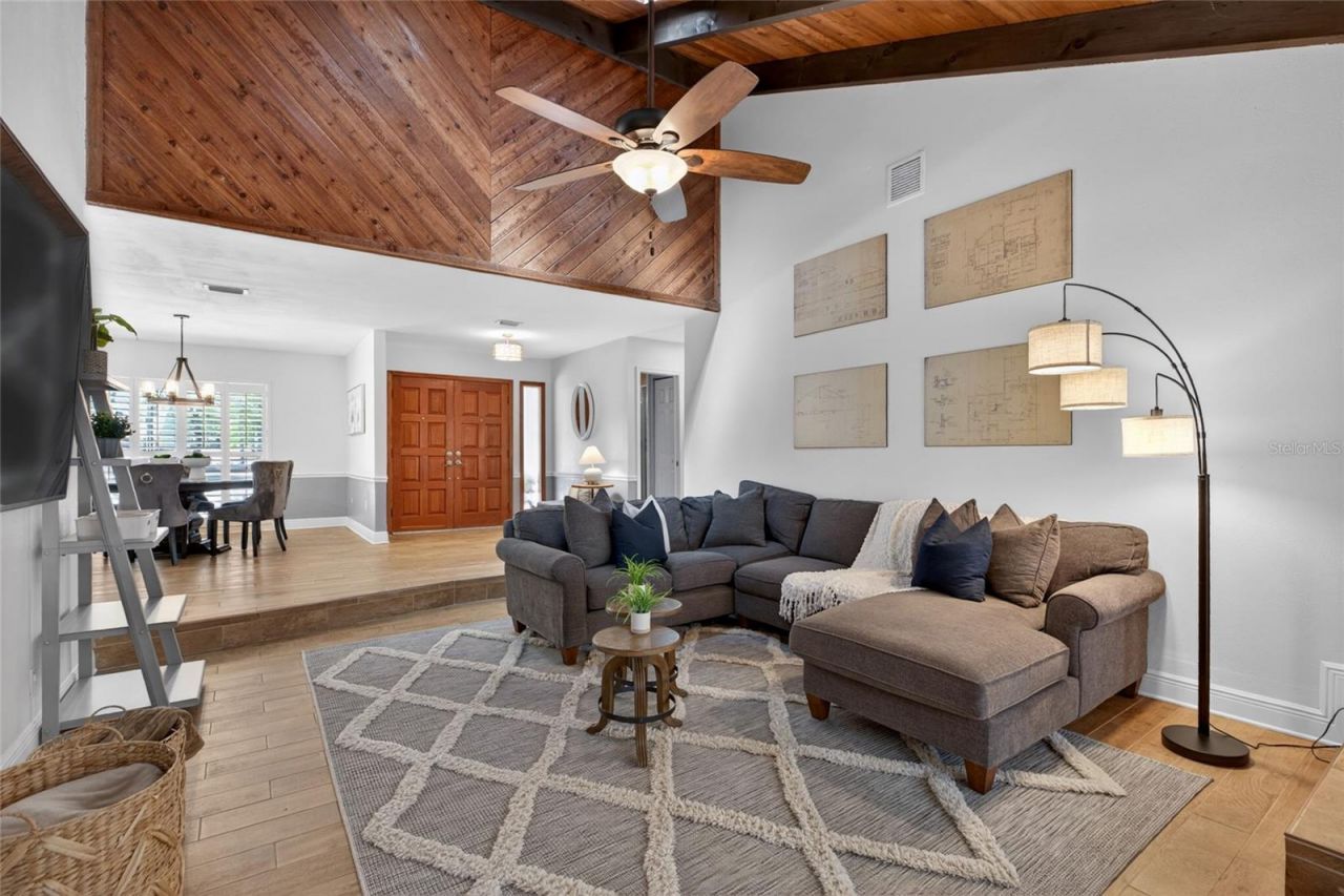 1026 Crystal Lake Road , Lutz, FL 33548 Photo