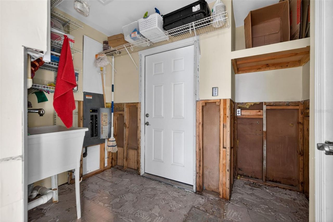 316 89th Avenue Ne, Saint Petersburg, FL 33702 Photo