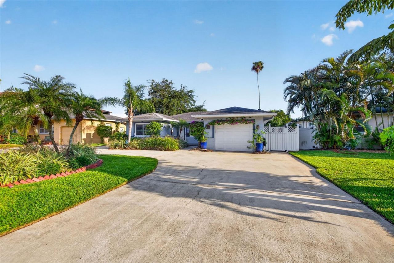 316 89th Avenue Ne, Saint Petersburg, FL 33702 Photo