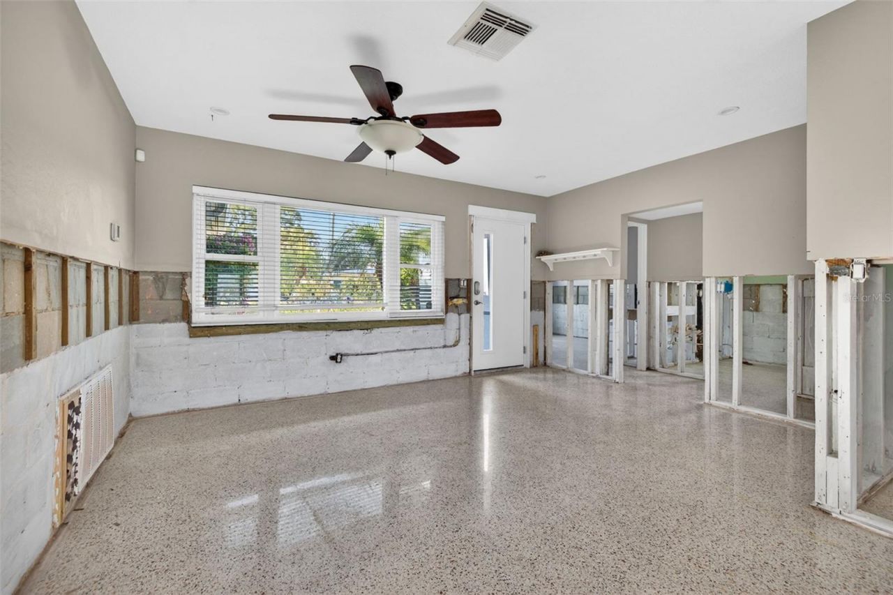 316 89th Avenue Ne, Saint Petersburg, FL 33702 Photo