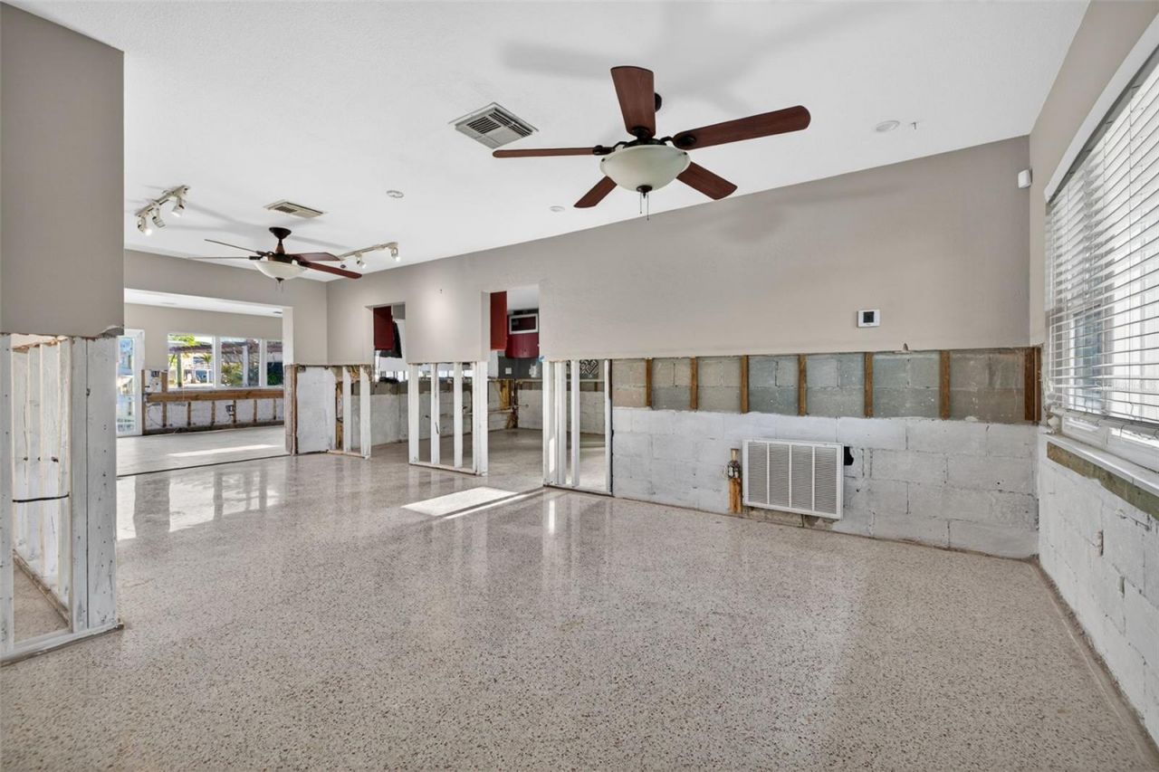 316 89th Avenue Ne, Saint Petersburg, FL 33702 Photo