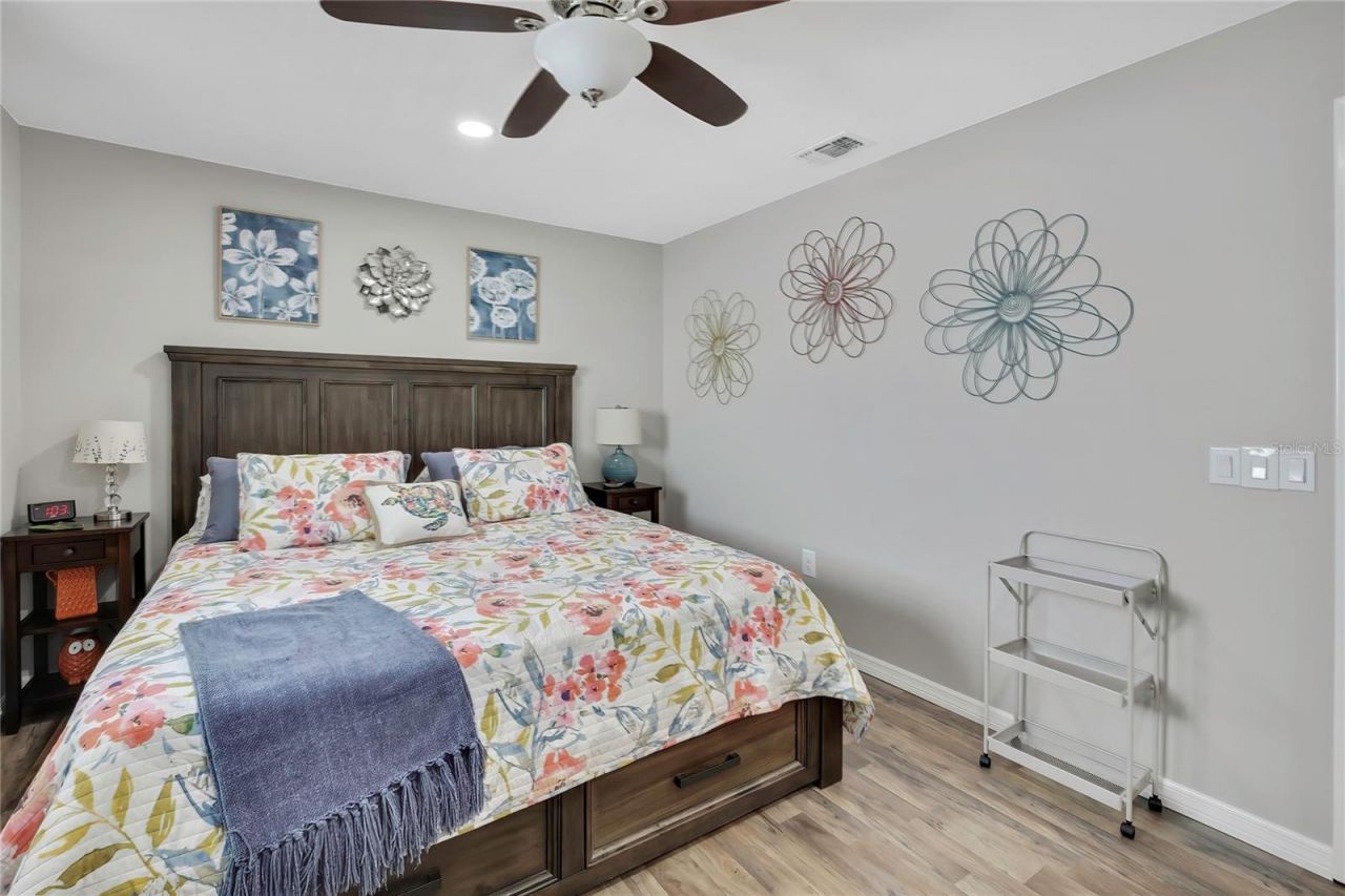 6405 Wedgewood Drive , Spring Hill, FL 34606 Photo