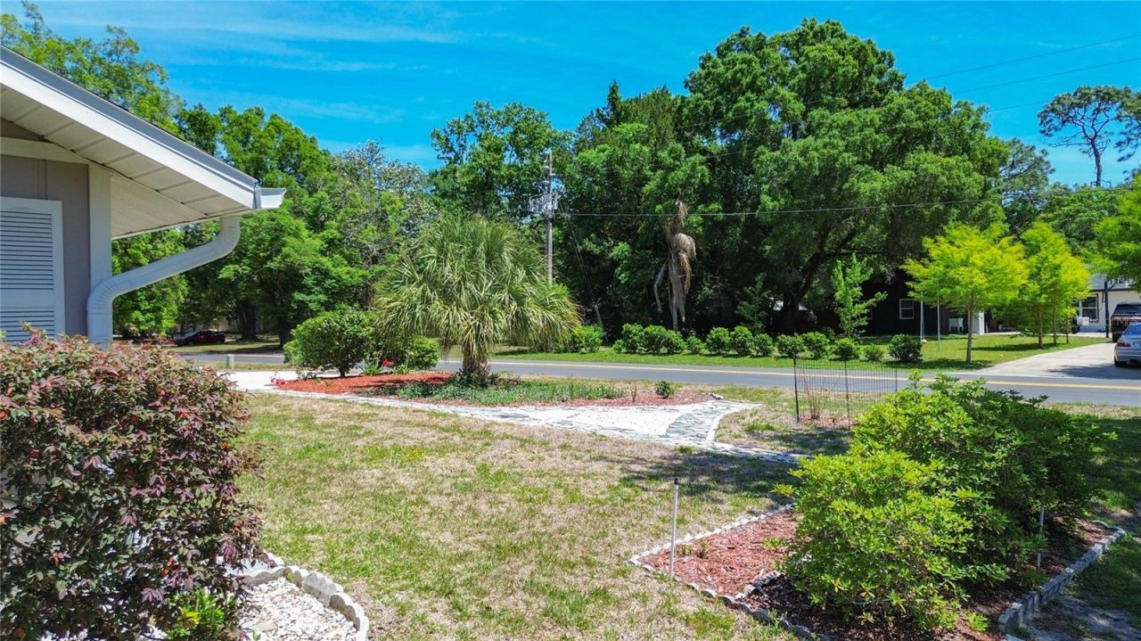 39 Pine Street , Homosassa, FL 34446 Photo