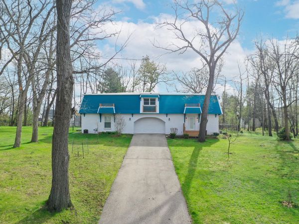 2828 N River Bluff Dr, Janesville, WI 53545