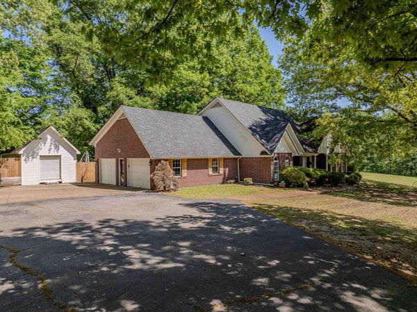 512 STAFFORD RD, Brighton, TN 38011