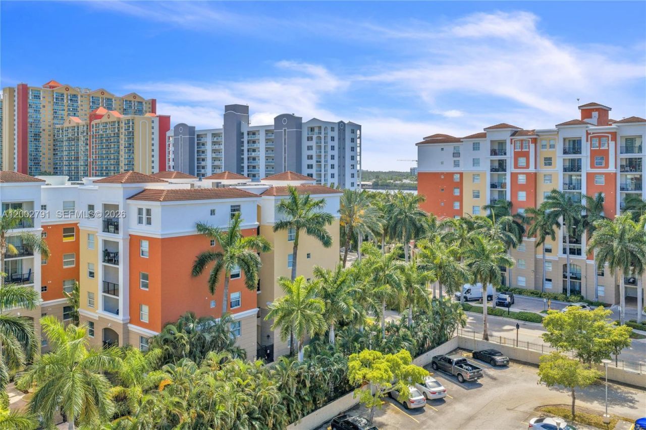 17125 N Bay Rd, Unit 3204, Sunny Isles Beach, FL 33160 Photo