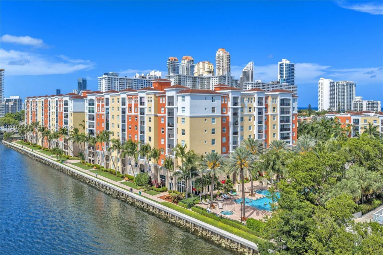 17125 N Bay Rd, Unit 3204, Sunny Isles Beach, FL 33160 Photo